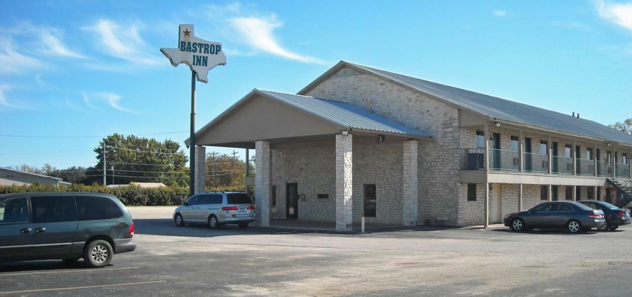 Bastrop Inn Εξωτερικό φωτογραφία